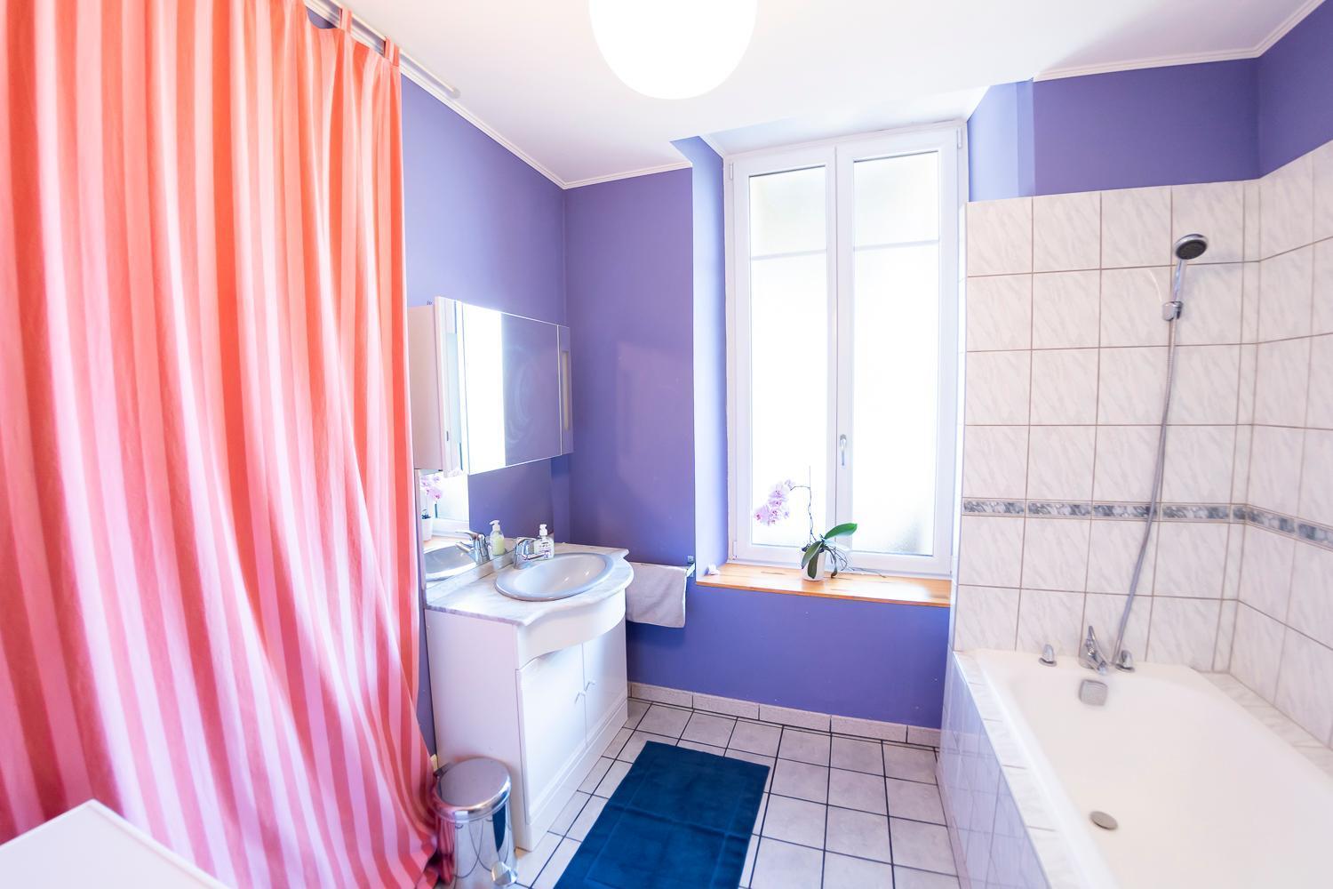 L'Enchantraine - Gite Tout Confort Et Tarif Tout Inclus - Appartement Spacieux Et Accueillant Sur Épinal Esterno foto